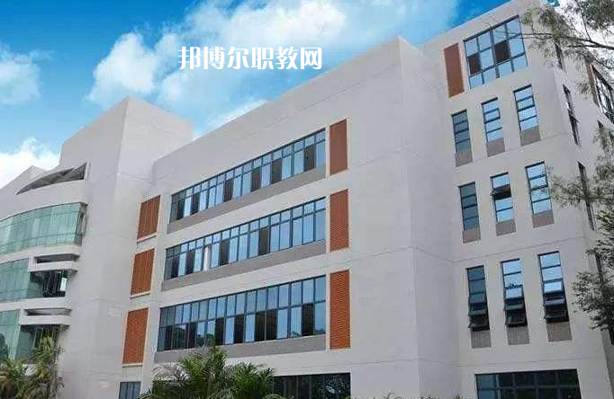 玉溪工業(yè)財貿(mào)學校2022年招生辦聯(lián)系電話