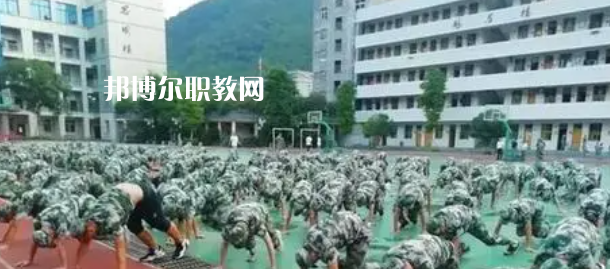 四川人民醫(yī)院護(hù)士學(xué)校2022年有哪些專(zhuān)業(yè)