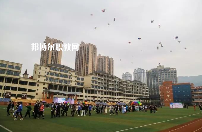 重慶萬盛職教中心2022年報(bào)名條件、招生要求、招生對(duì)象