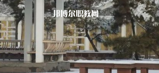 山東煤炭衛(wèi)生學(xué)校2022年招生辦聯(lián)系電話(huà)