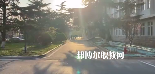 山東省青島衛(wèi)生學(xué)校2022年學(xué)費(fèi)、收費(fèi)多少