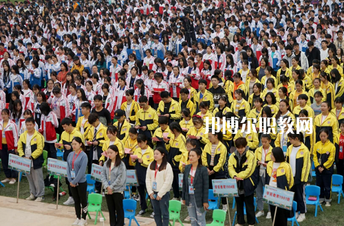 湖南醫(yī)藥職業(yè)中等專業(yè)學校2022年報名條件、招生要求、招生對象