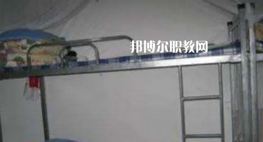 新疆巴音郭楞蒙古自治州衛(wèi)生學校2022年宿舍條件