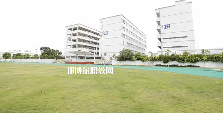 廣州金領(lǐng)技工學校2022年報名條件、招生要求、招生對象