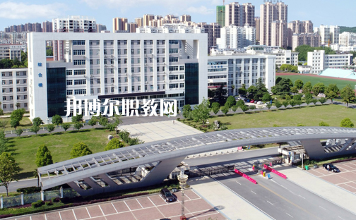 湖北信息工程學(xué)校2022年報(bào)名條件、招生要求、招生對(duì)象