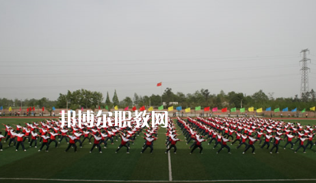 武漢衛(wèi)生學(xué)校2022年報(bào)名條件、招生要求、招生對(duì)象