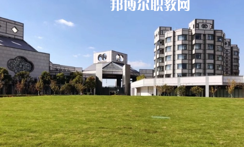 荊州職業(yè)教育中心學(xué)校2022年怎么樣、好不好