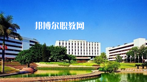 武漢園林技工學(xué)校2022年報名條件、招生要求、招生對象