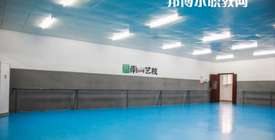 南寧市南山藝術職業(yè)技術學校2022年報名條件、招生要求、招生對象