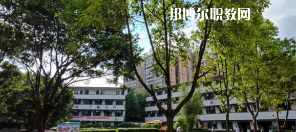 廣西玉林市現(xiàn)代職業(yè)技術(shù)學(xué)校2022年報(bào)名條件、招生要求、招生對(duì)象
