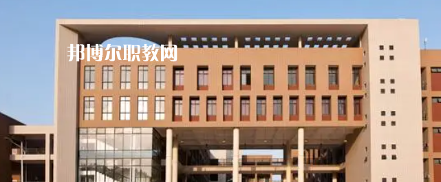 福州高職?？圃盒Ｅ琶?8強