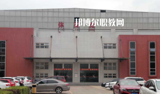 四川省南充外國語中等專業(yè)學(xué)校2023年學(xué)費(fèi)、收費(fèi)多少