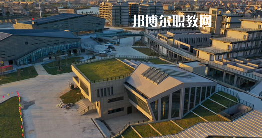 臺州第一技師學(xué)院地址在哪里，哪個地區(qū)，哪個城市?