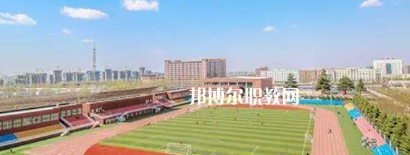 西安培華學院附屬職業(yè)中等專業(yè)學校地址在哪里，哪個地區(qū)，哪個城市?