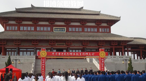 2023咸陽衛(wèi)生職業(yè)學(xué)校多少錢 咸陽衛(wèi)生職業(yè)學(xué)校各專業(yè)學(xué)費收費標準