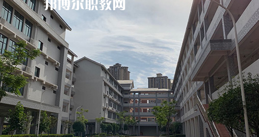 重慶市京師實(shí)驗(yàn)學(xué)校航空實(shí)驗(yàn)班地址，乘車路線