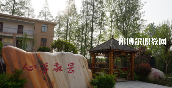陜西省機(jī)械高級(jí)技工學(xué)校地址，乘車(chē)路線