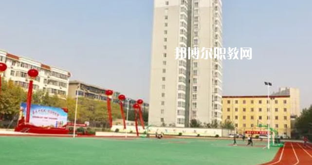 2023陜西省商貿(mào)技工學(xué)校多少錢 陜西省商貿(mào)技工學(xué)校各專業(yè)學(xué)費收費標準