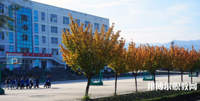 西安高科技工學(xué)校地址，乘車路線
