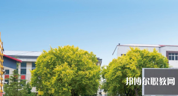 昌黎衛(wèi)生職業(yè)中等專業(yè)學(xué)校地址，乘車路線
