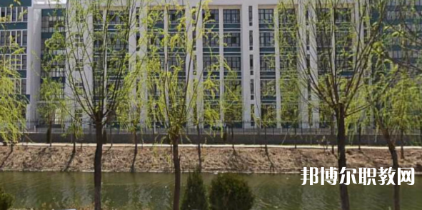南宮市職業(yè)技術(shù)教育中心地址，乘車路線