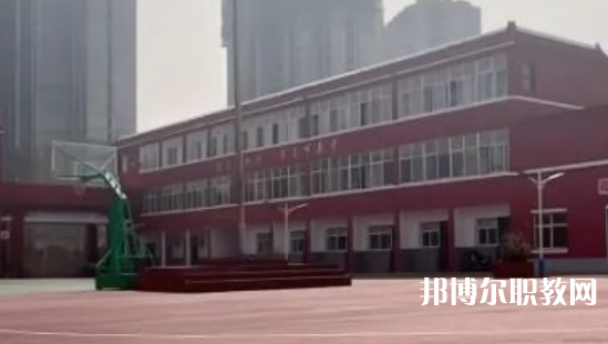 邢臺(tái)市瀚東職業(yè)技術(shù)中專學(xué)校地址，乘車路線