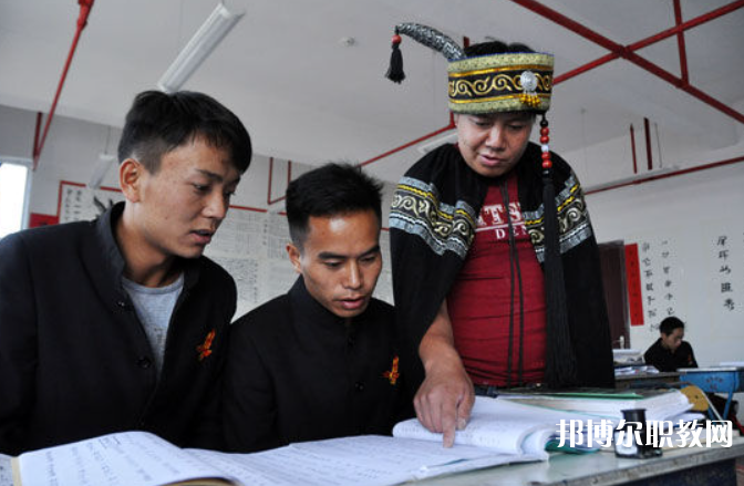 2023貴州省畢節(jié)彝文雙語職業(yè)學(xué)校招生計(jì)劃 招生人數(shù)是多少(附要求、條件、對(duì)象)