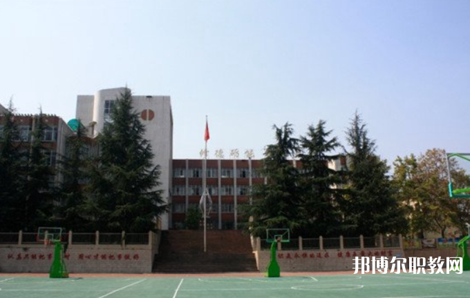 2023貴陽(yáng)市信息技術(shù)技工學(xué)校多少錢(qián) 貴陽(yáng)市信息技術(shù)技工學(xué)校各專業(yè)學(xué)費(fèi)收費(fèi)標(biāo)準(zhǔn)