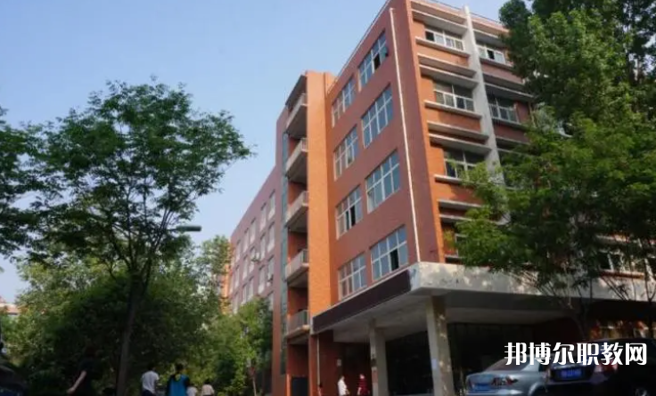 2023河南省財(cái)經(jīng)學(xué)校多少錢(qián) 河南省財(cái)經(jīng)學(xué)校各專業(yè)學(xué)費(fèi)收費(fèi)標(biāo)準(zhǔn)