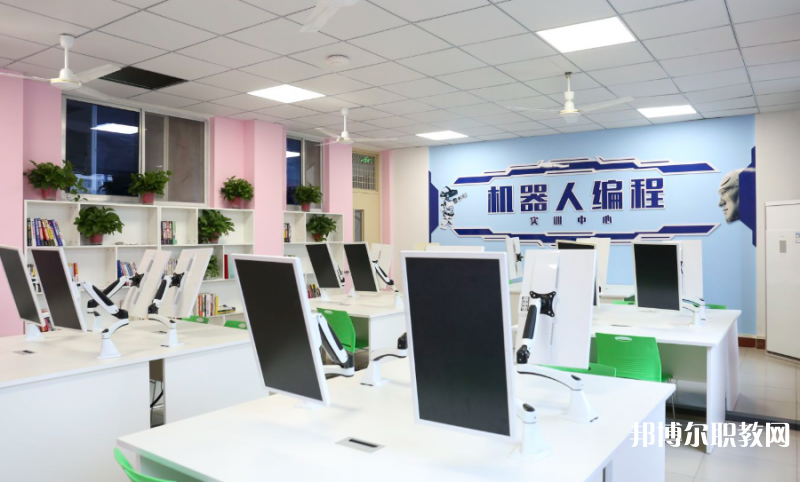 2023鄭州新華中等專業(yè)學(xué)校招生計(jì)劃 招生人數(shù)是多少(附要求、條件、對象)