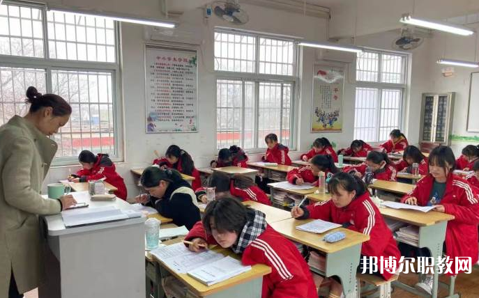 2023開封市第一職業(yè)中等專業(yè)學(xué)校招生計劃 招生人數(shù)是多少(附要求、條件、對象)