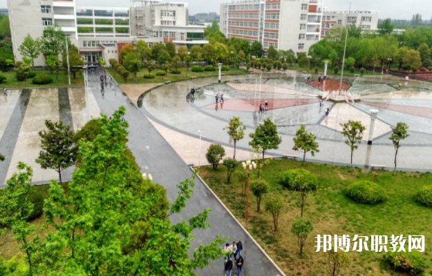 許昌市建安區(qū)職業(yè)中等專業(yè)學(xué)校怎么樣、好不好