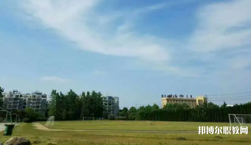 盧氏工業(yè)中等專業(yè)學校怎么樣、好不好