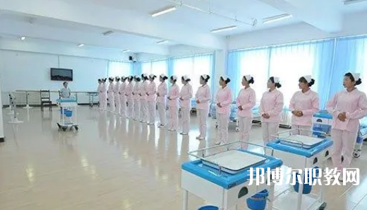 四川育英醫(yī)養(yǎng)科技技工學(xué)校2024年報(bào)名條件、招生要求、招生對(duì)象