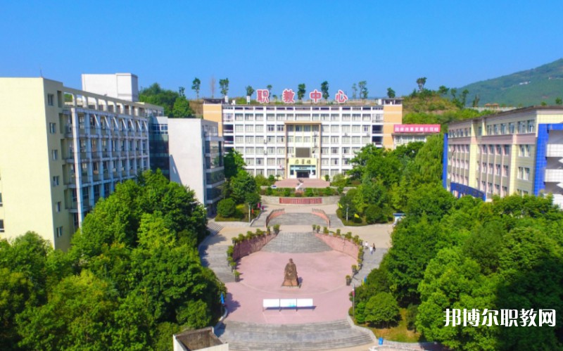 2024上林縣職業(yè)技術(shù)學(xué)校招生計(jì)劃 招生人數(shù)是多少(附要求、條件、對(duì)象)