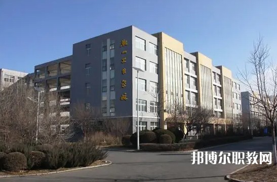 2024鞍山衛(wèi)生學(xué)校招生計(jì)劃 招生人數(shù)是多少(附要求、條件、對(duì)象)