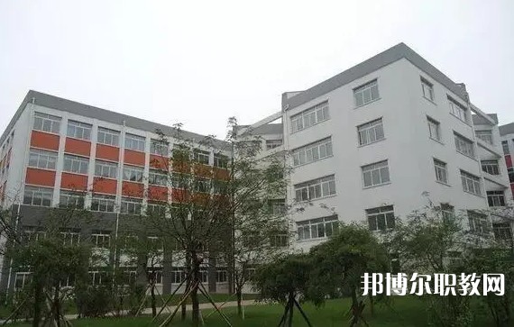 鞍山市藝術(shù)學(xué)校怎么樣、好不好