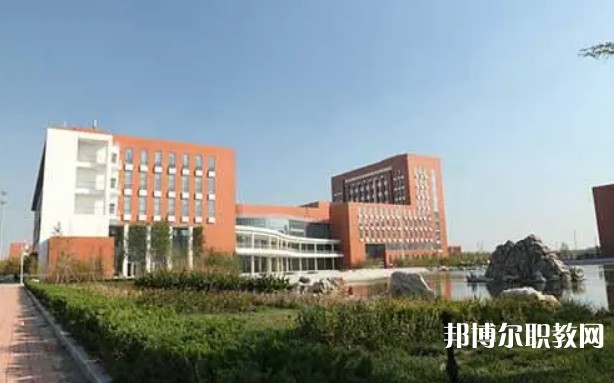 2024鳳城市職業(yè)教育中心多少錢(qián) 鳳城市職業(yè)教育中心各專業(yè)學(xué)費(fèi)收費(fèi)標(biāo)準(zhǔn)