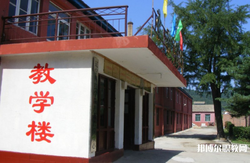 2024丹東市圣林中等職業(yè)技術(shù)專業(yè)學(xué)校招生計劃 招生人數(shù)是多少(附要求、條件、對象)