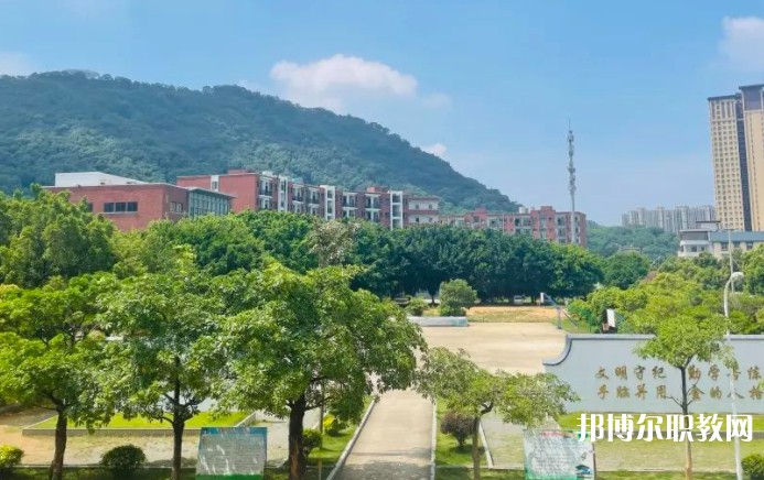 福州市華幟技工學(xué)校怎么樣、好不好