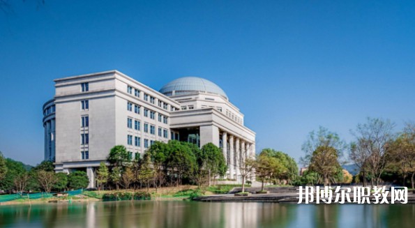 2025衡陽中專學(xué)校最新排名前三名單