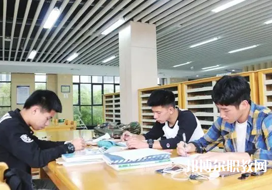 2025重慶中專學(xué)校最新排名前三名單