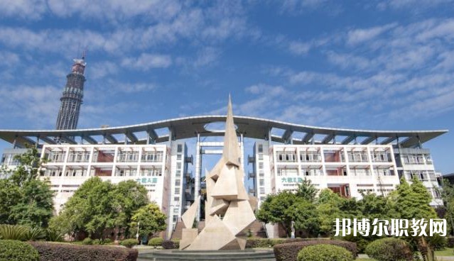 成都2025年哪些學(xué)校有鐵路學(xué)校