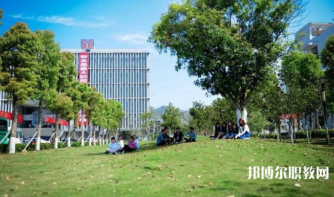 自貢2025年初中生報(bào)什么鐵路學(xué)校好